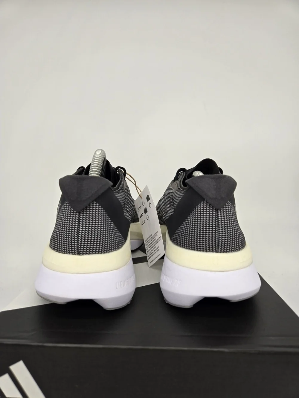 adidas Women's Adizero Boston 12 Core Black Cloud White Running Shoes Size 7.5